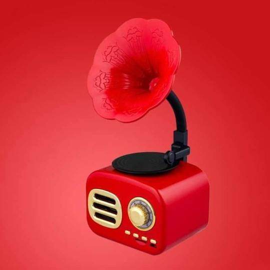 Shop Vintage Gramophone Bluetooth Speaker - Goodlifebean Plushie | Stuffed Animal